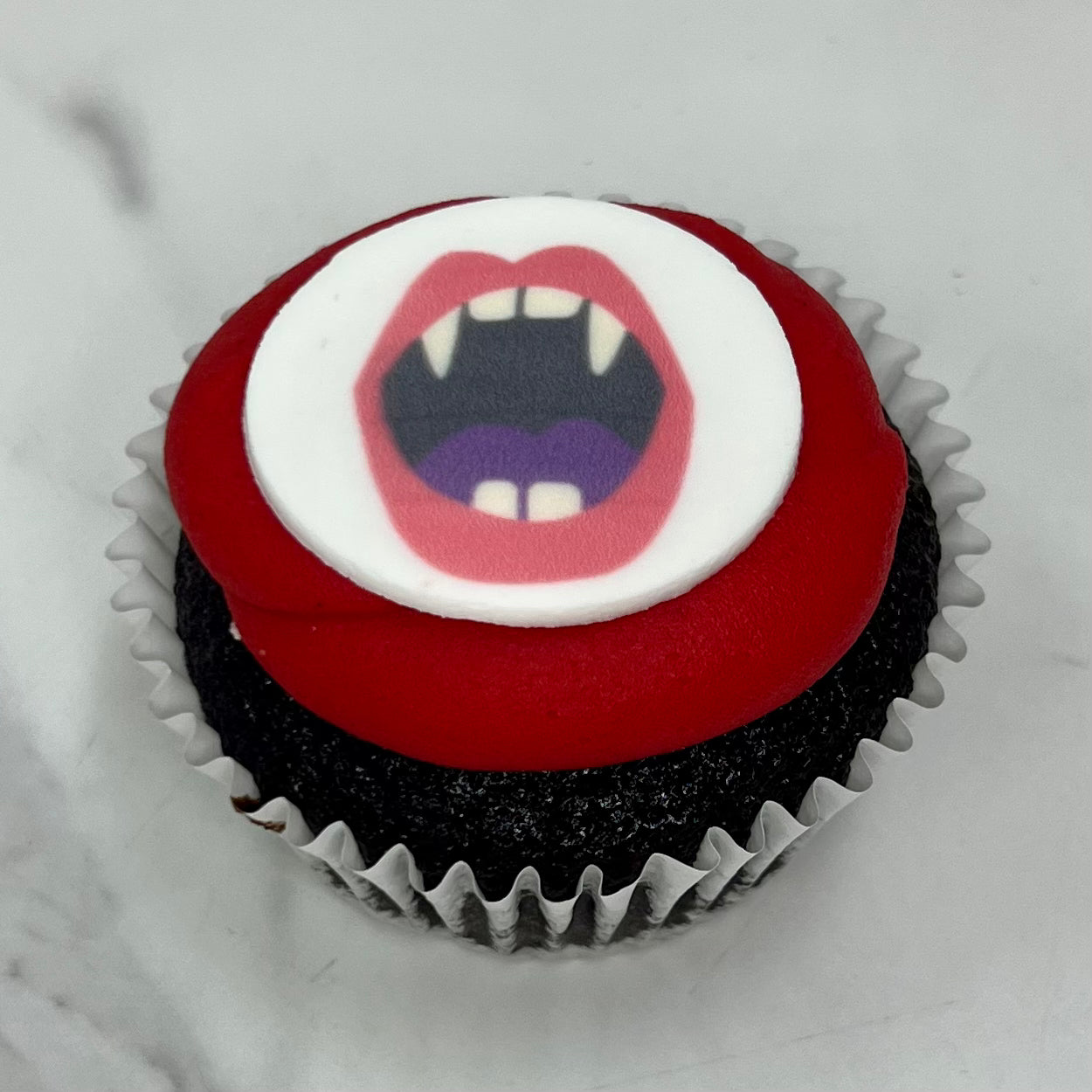 Vampy Lips Cupcake